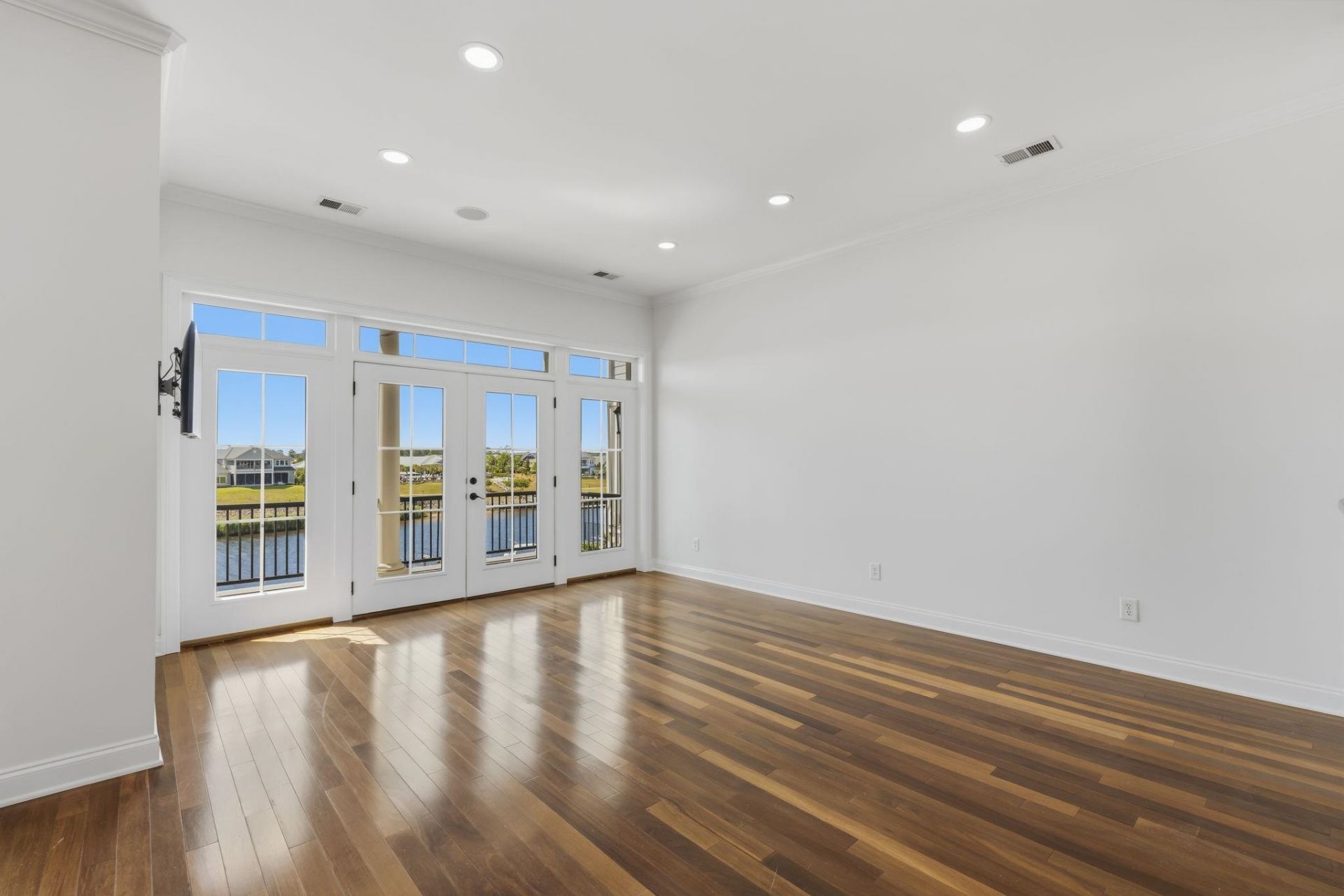 425 Saint Julian Ln. Photo 17