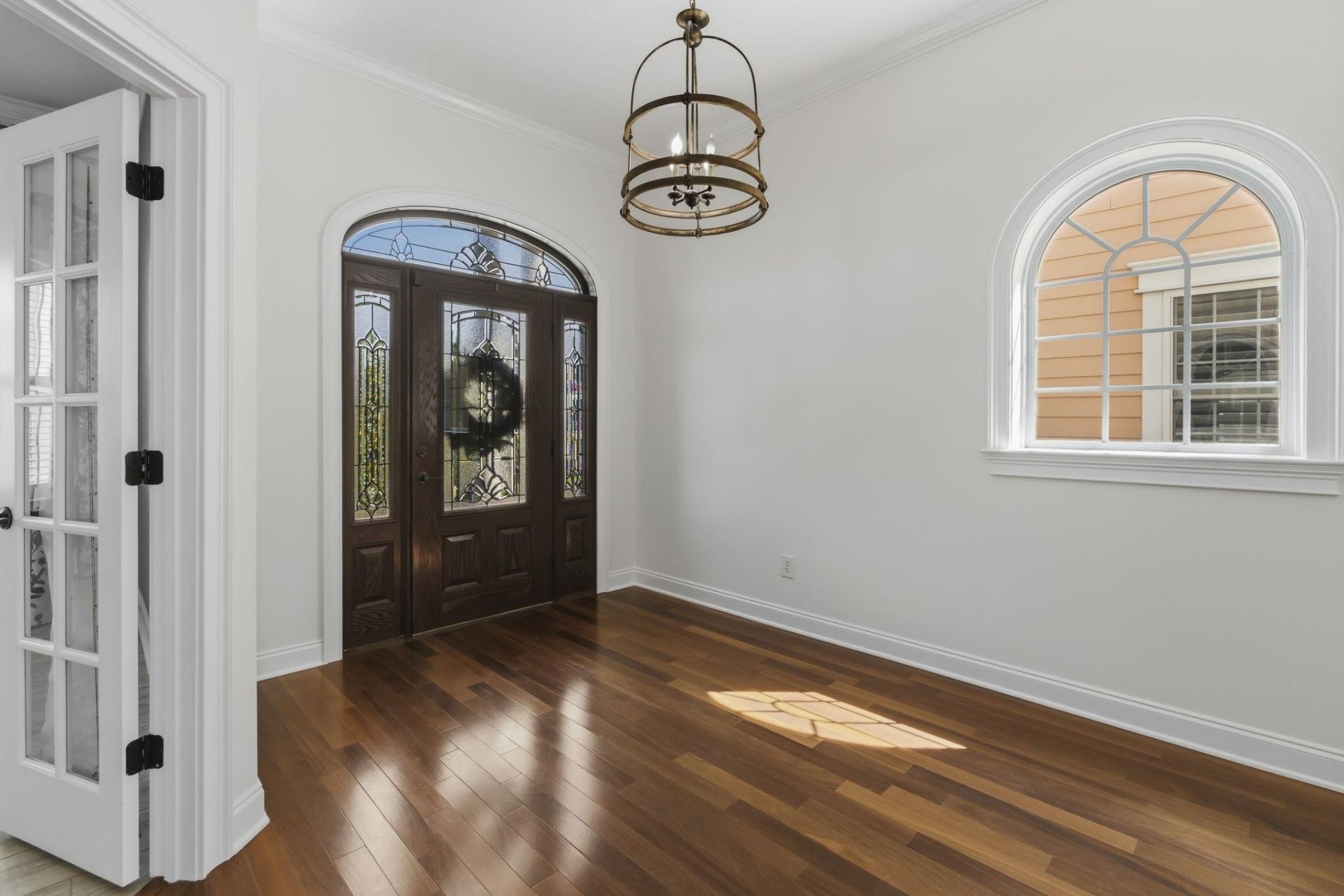 425 Saint Julian Ln. Photo 5