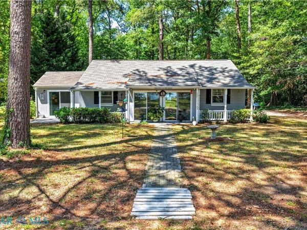 71 Apple Blossom Lane, Urbanna, VA 23175