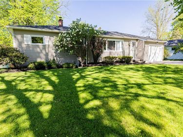 55 Hillside Road, Penfield, NY 14526