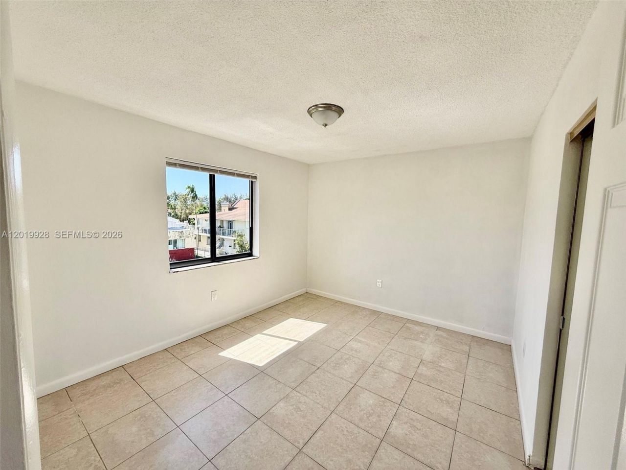 1530 SW 2nd St , Unit 304, Miami, FL 33135 Photo