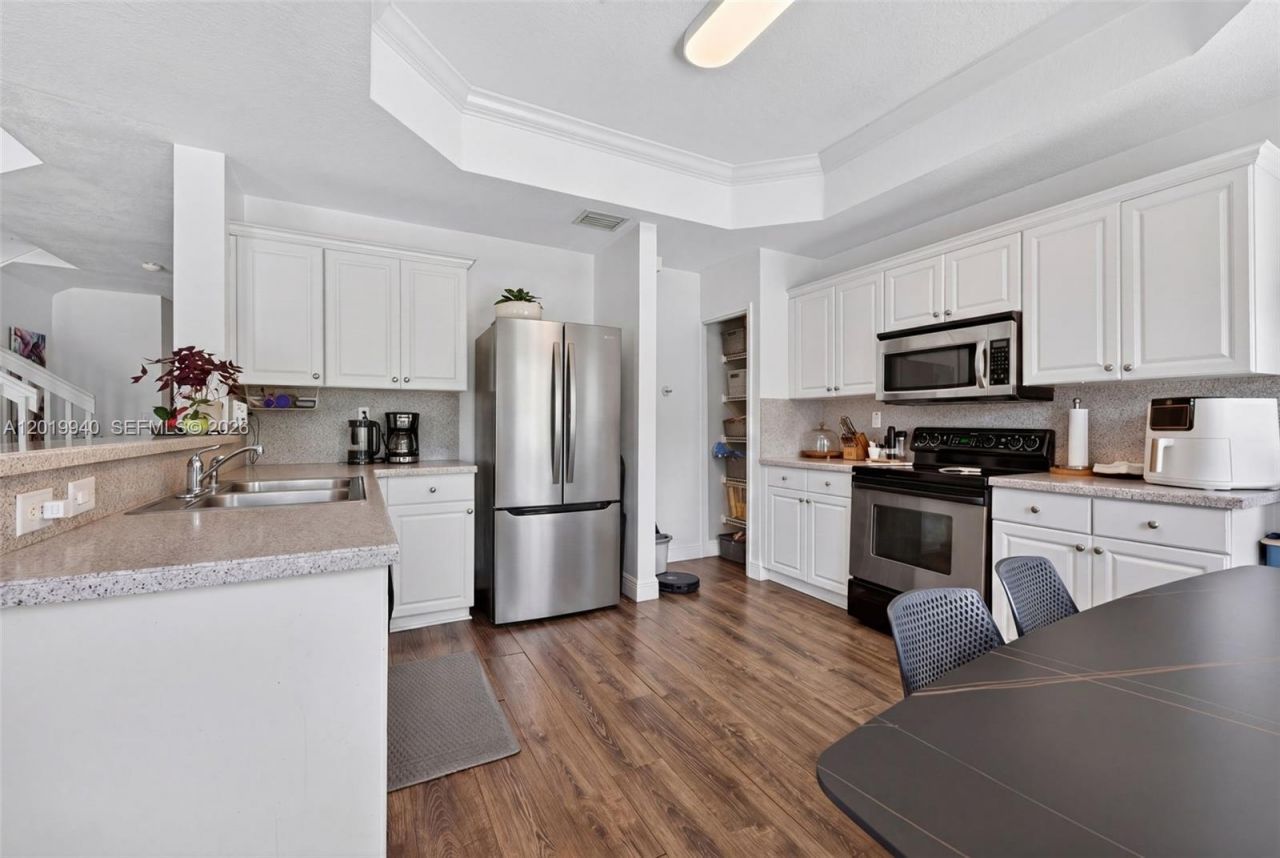 2631 SW 153rd Path , Unit 2631, Miami, FL 33185 Photo