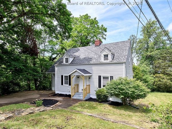 914 McQueen Boulevard, St Albans, WV 25177