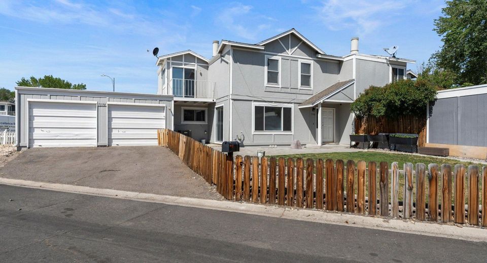 7598 Cumberland Cir Circle, Reno, NV 89511 Photo