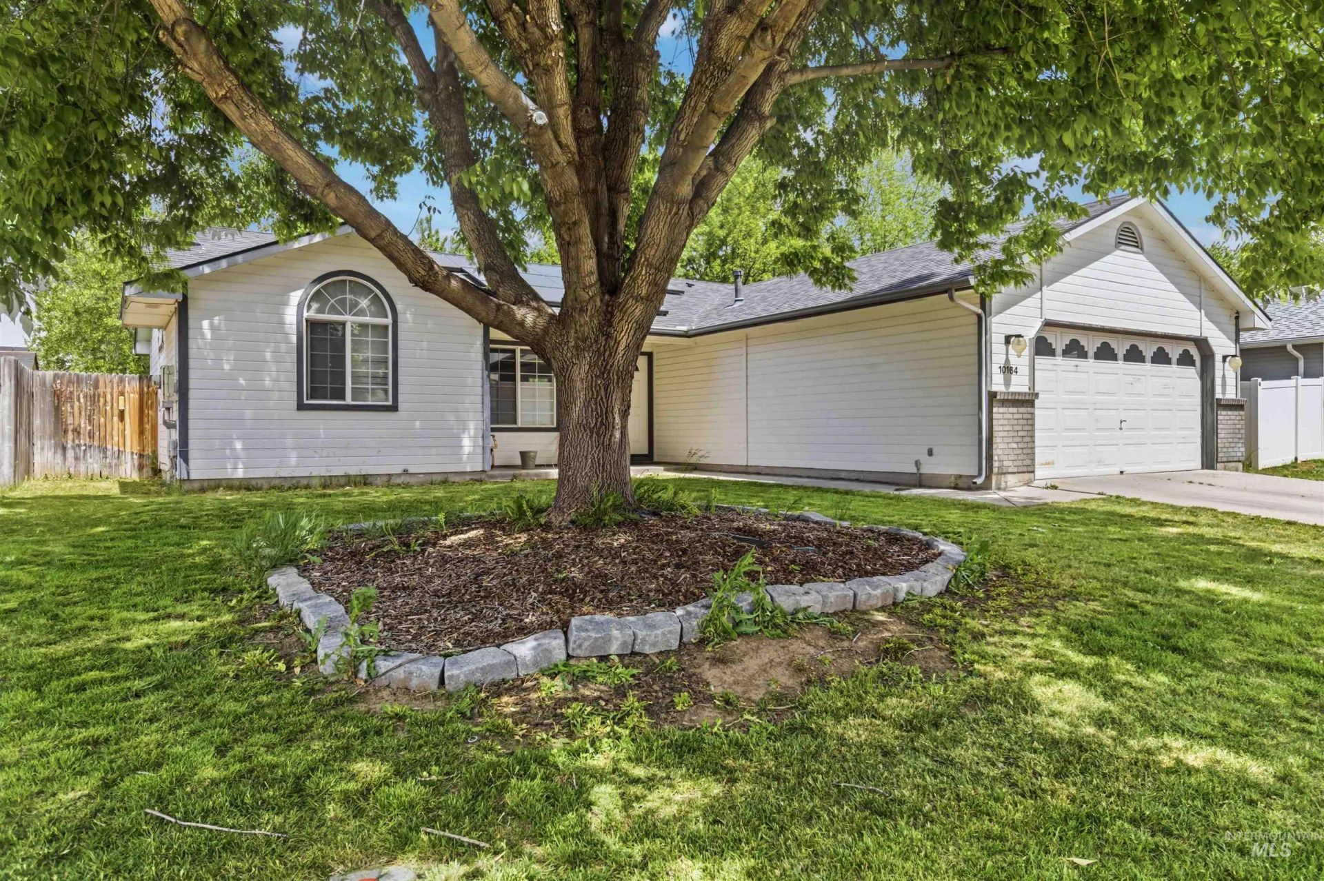 10164 W Florence Ct, Boise, ID 83704 Main Photo