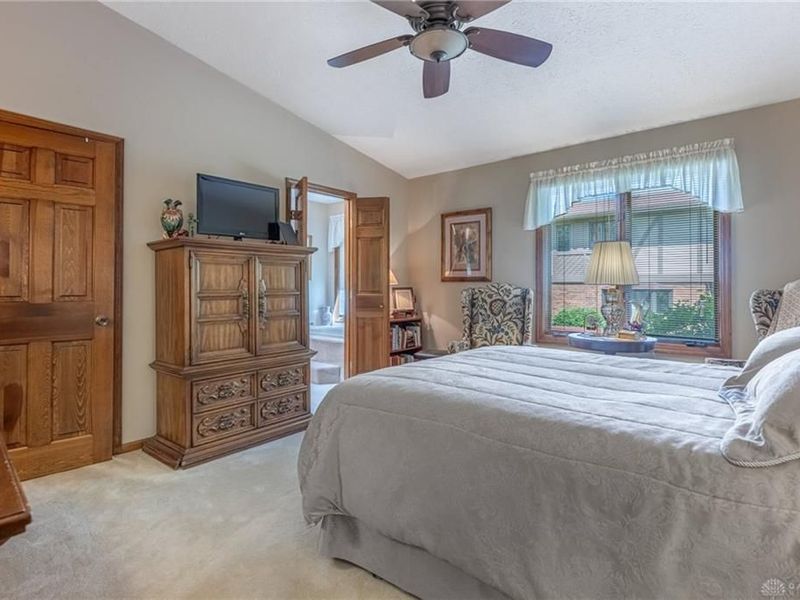 7060 Fallen Oak Trace, Centerville, OH 45459 Photo 17