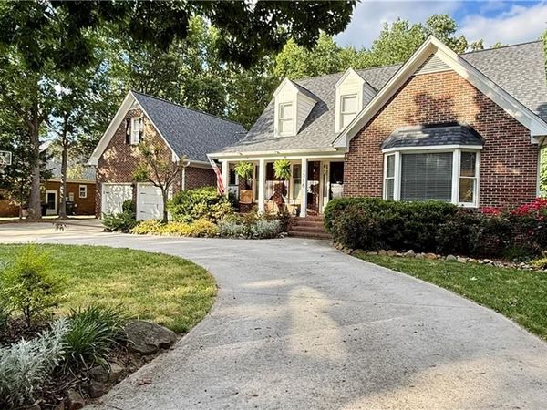 3316 Marlborough Road , Burlington, NC 27215