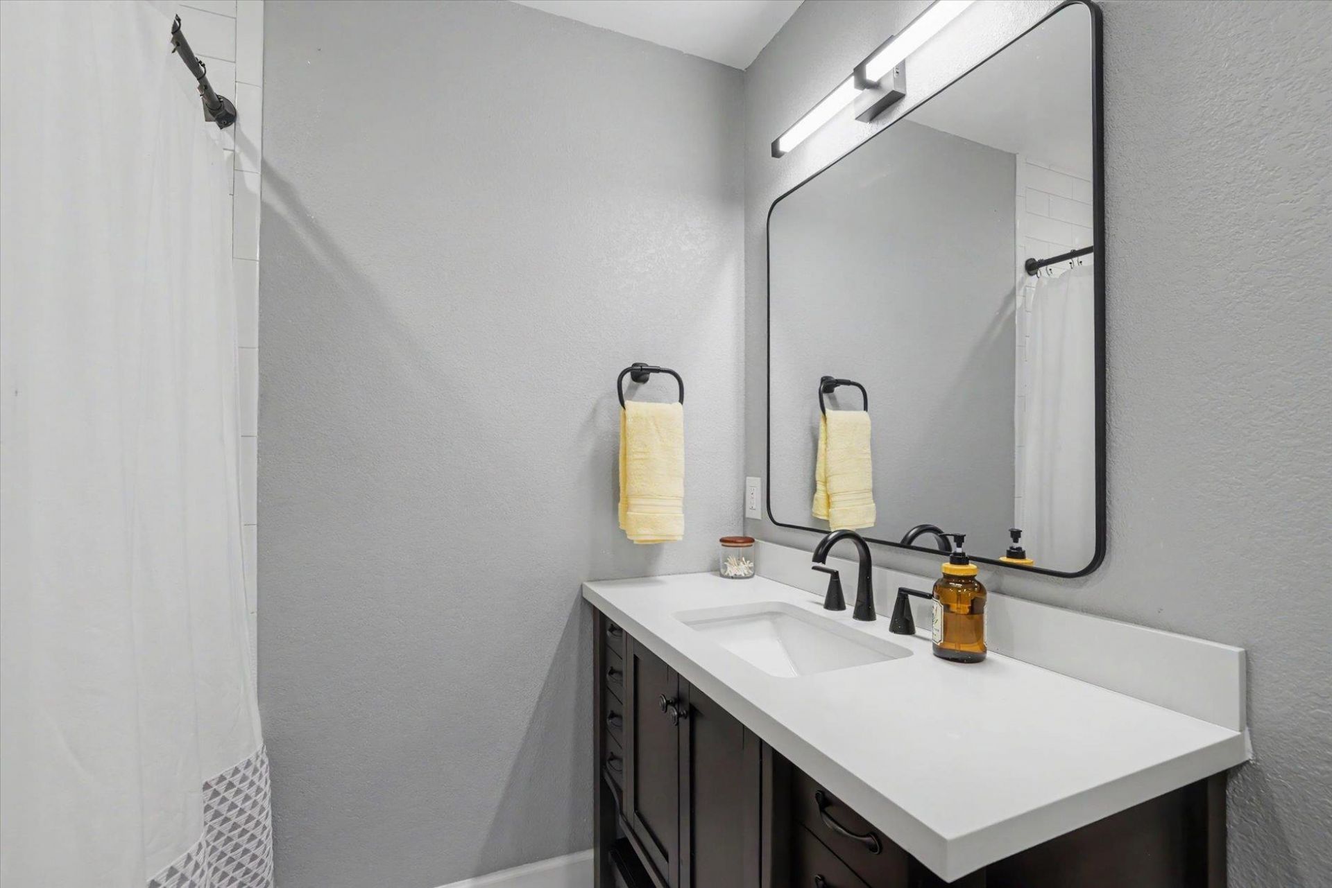 3217 W Baldwin Drive, Tallahassee, FL 32309 Photo