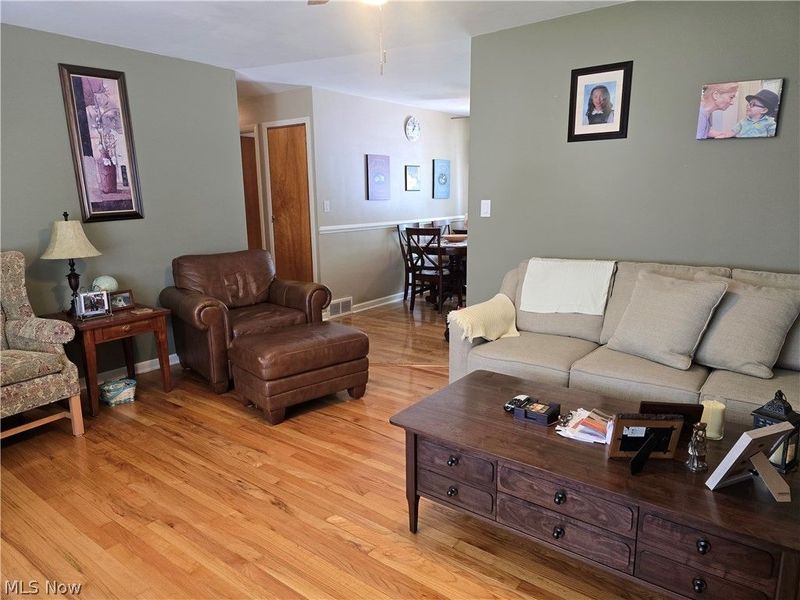 15021 Florence Drive , Maple Heights, OH 44137 Photo 3