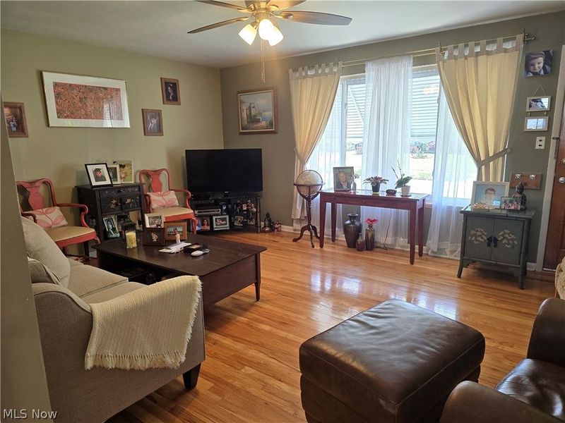 15021 Florence Drive , Maple Heights, OH 44137 Photo 4