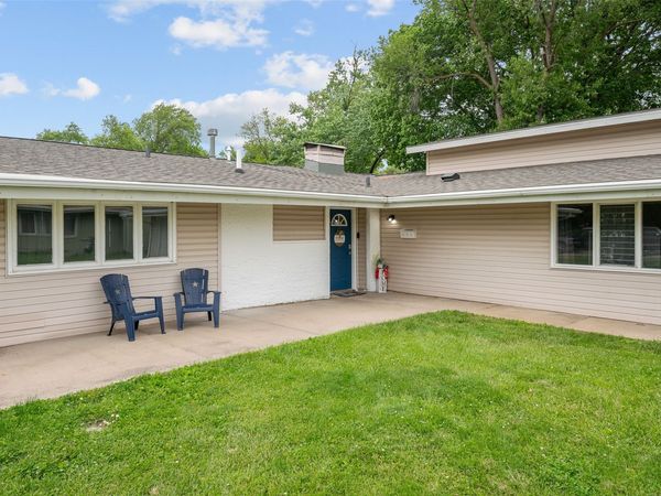 1403 Lewis Avenue, Des Moines, IA 50315