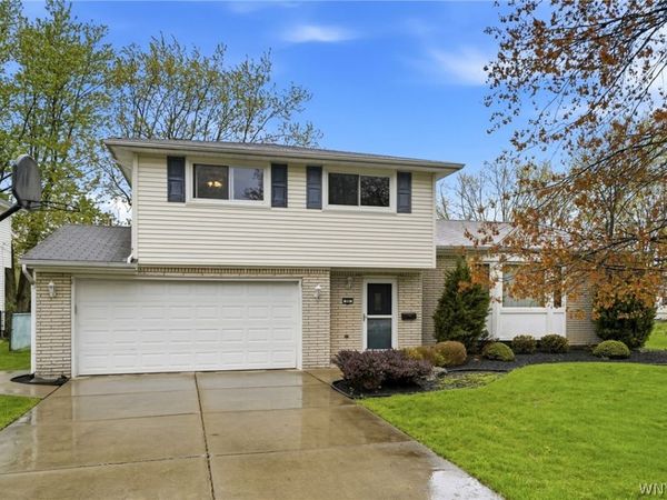 86 Tartan Lane, Williamsville, NY 14221