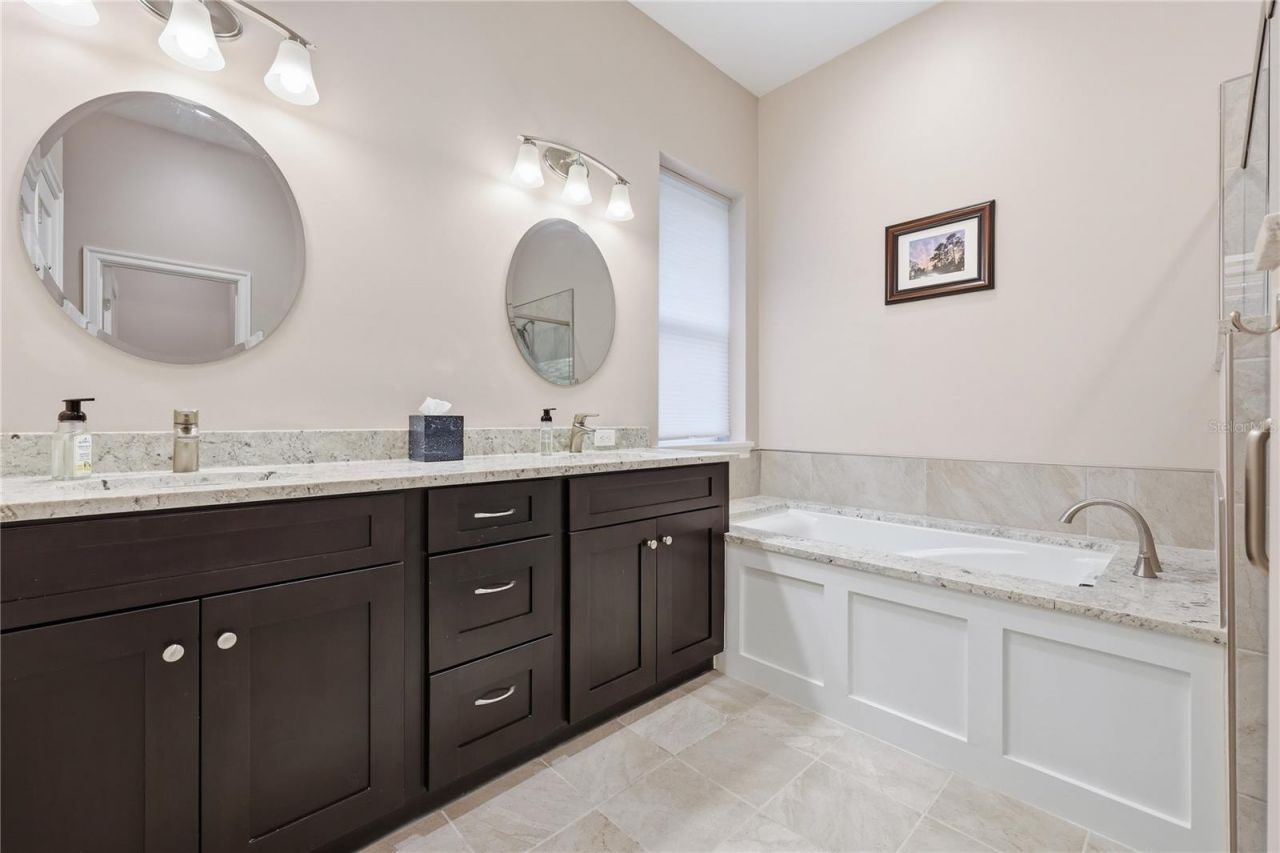 9208 NW 64th Terrace, Gainesville, FL 32653 Photo
