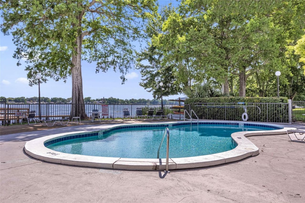 340 Killarney Bay Court, Unit 4-4, Winter Park, FL 32789 Photo