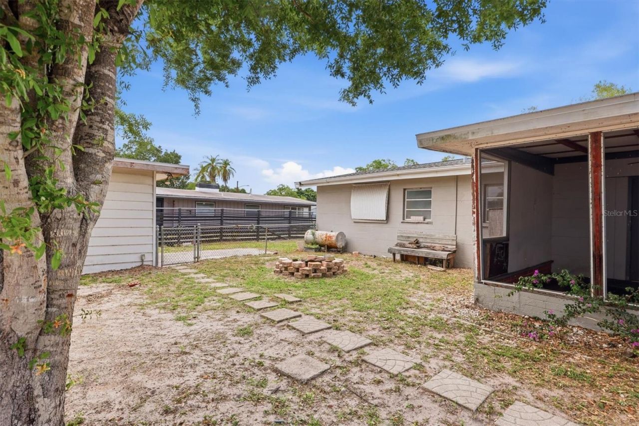 3316 Jolson Drive, Sarasota, FL 34237 Photo