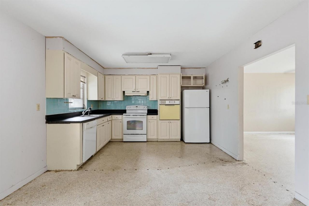 3316 Jolson Drive, Sarasota, FL 34237 Photo