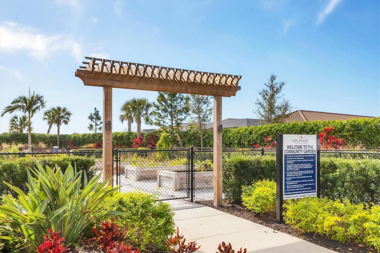 3571 Santa Caterina Boulevard, Bradenton, FL 34211 Photo