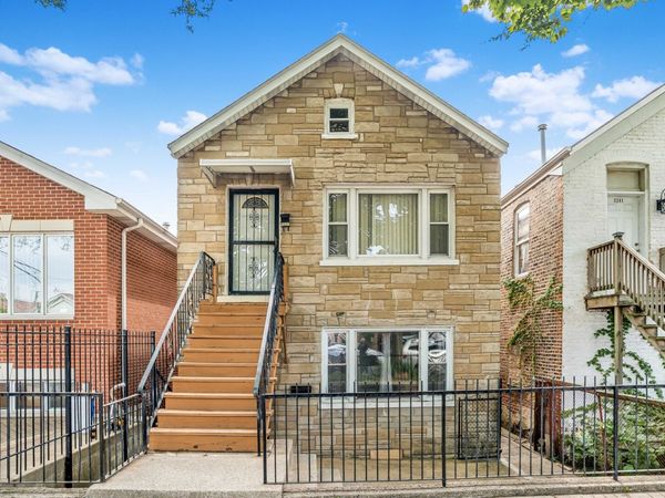 3339 S Bell Avenue , Chicago, IL 60608