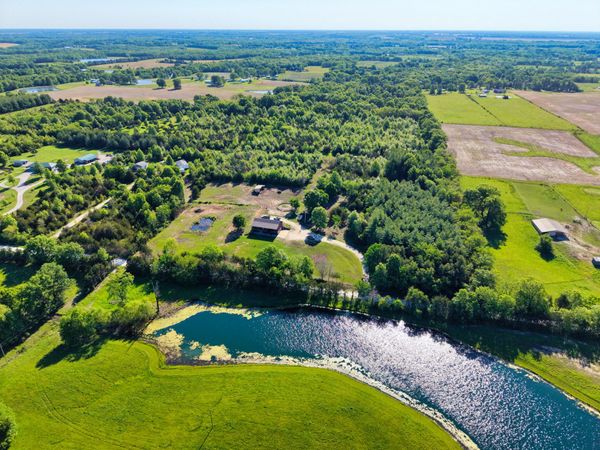 Hallsville, MO 65255