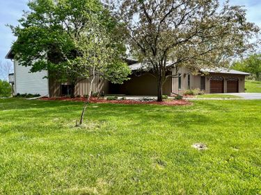 170 6th Lane NE, Oronoco, MN 55960