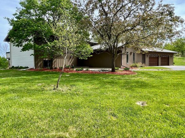 170 6th Lane NE, Oronoco, MN 55960