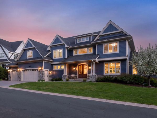 6671 Amberwood Lane , Chanhassen, MN 55317