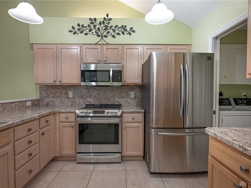 1532 Turnberry Village Drive, Washington Township, OH 45458 Photo 13