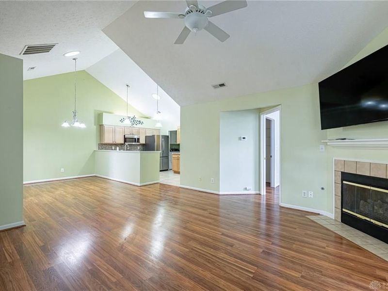 1532 Turnberry Village Drive, Washington Township, OH 45458 Photo 6