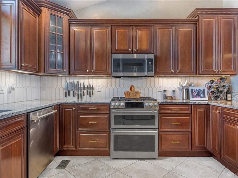 9542 Paragon Mills Lane, Washington Township, OH 45458 Photo 13