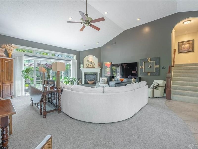 9542 Paragon Mills Lane, Washington Township, OH 45458 Photo 4