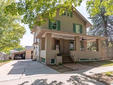 623 S Adams Street , Papillion, NE 68046