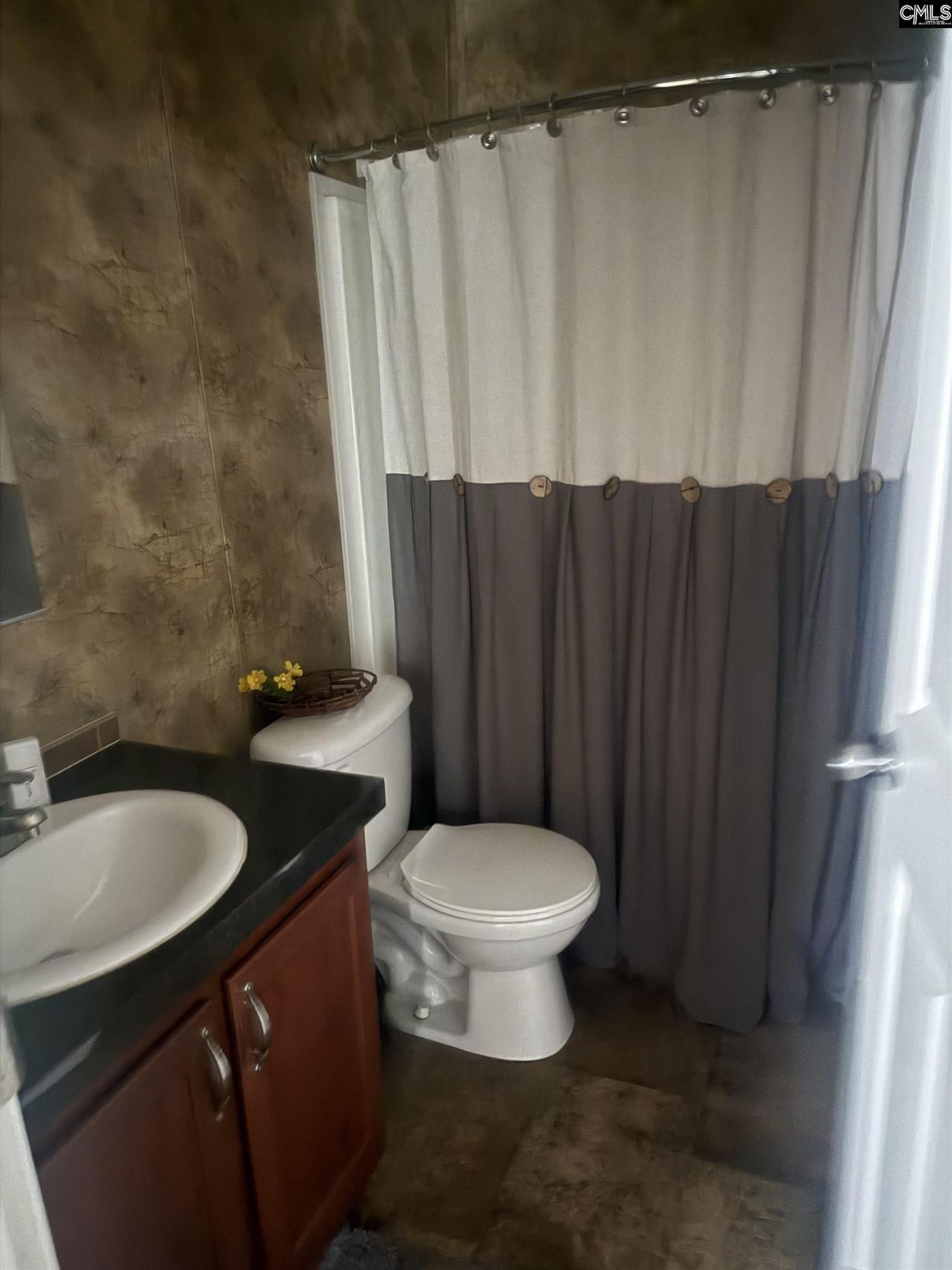 546 Gus Sturkie Road  Photo 4