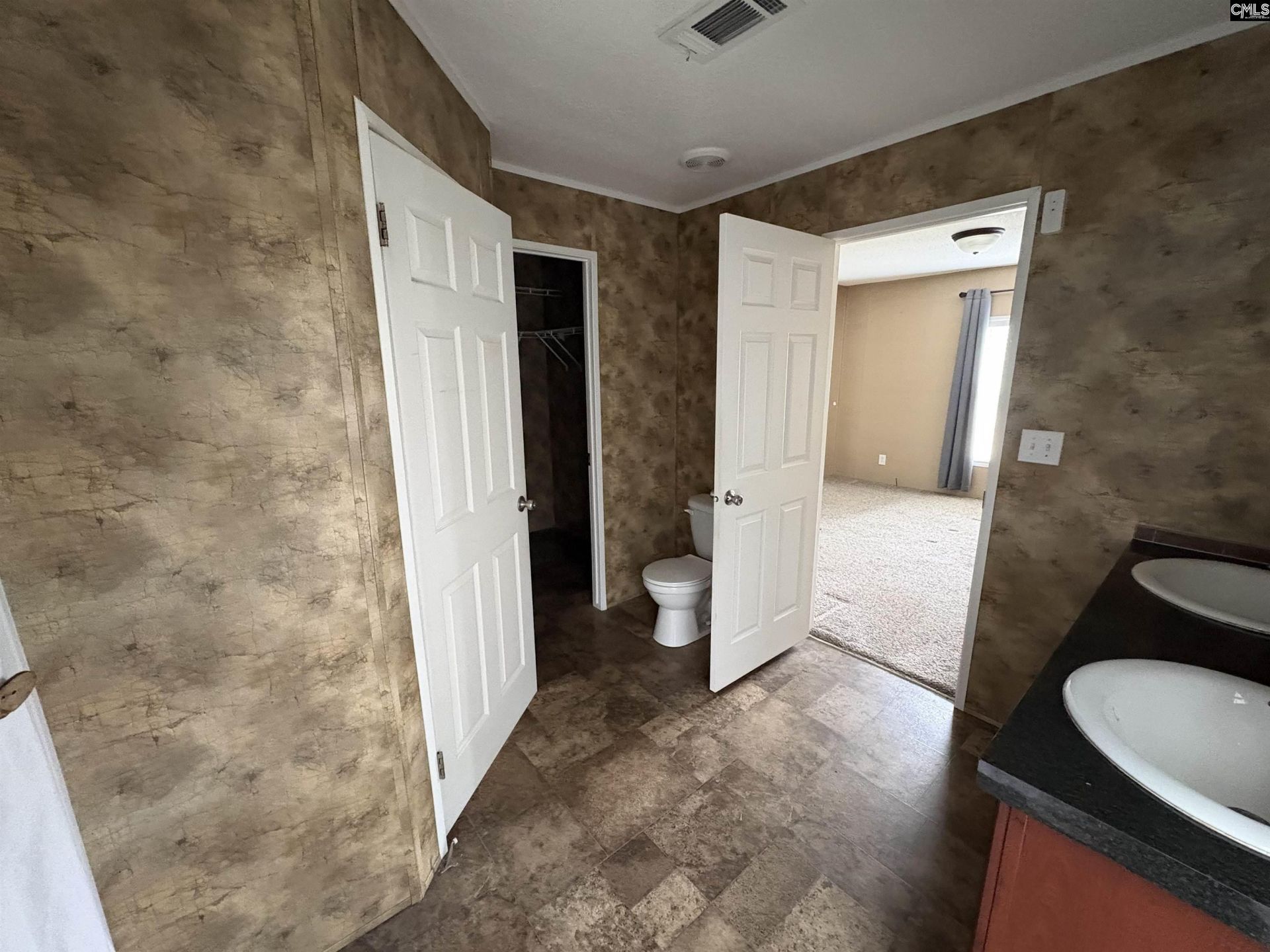 546 Gus Sturkie Road  Photo 5