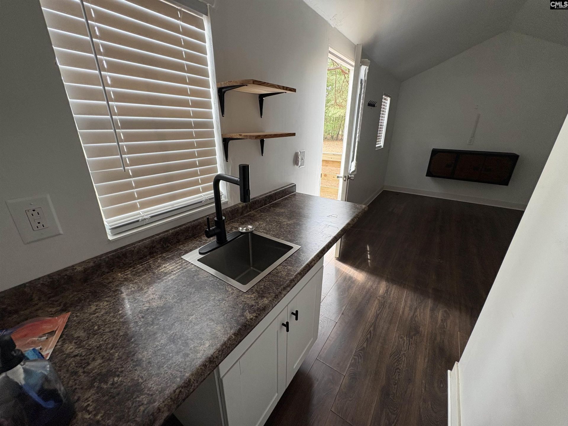 546 Gus Sturkie Road  Photo 9