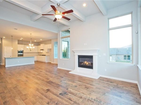337 Chisholm TRL, Bastrop, TX 78602