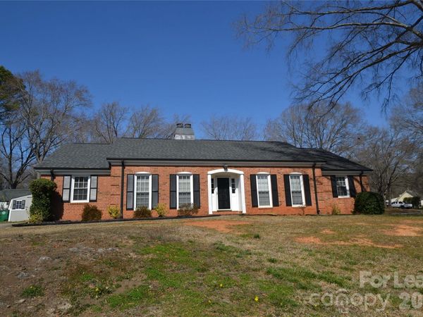 100 Old Farm Court , Matthews, NC 28104