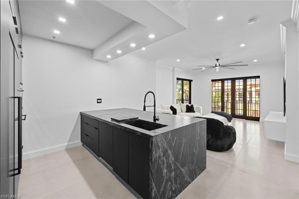 23191 Fashion Dr, Unit 8106, Estero, FL 33928 Photo