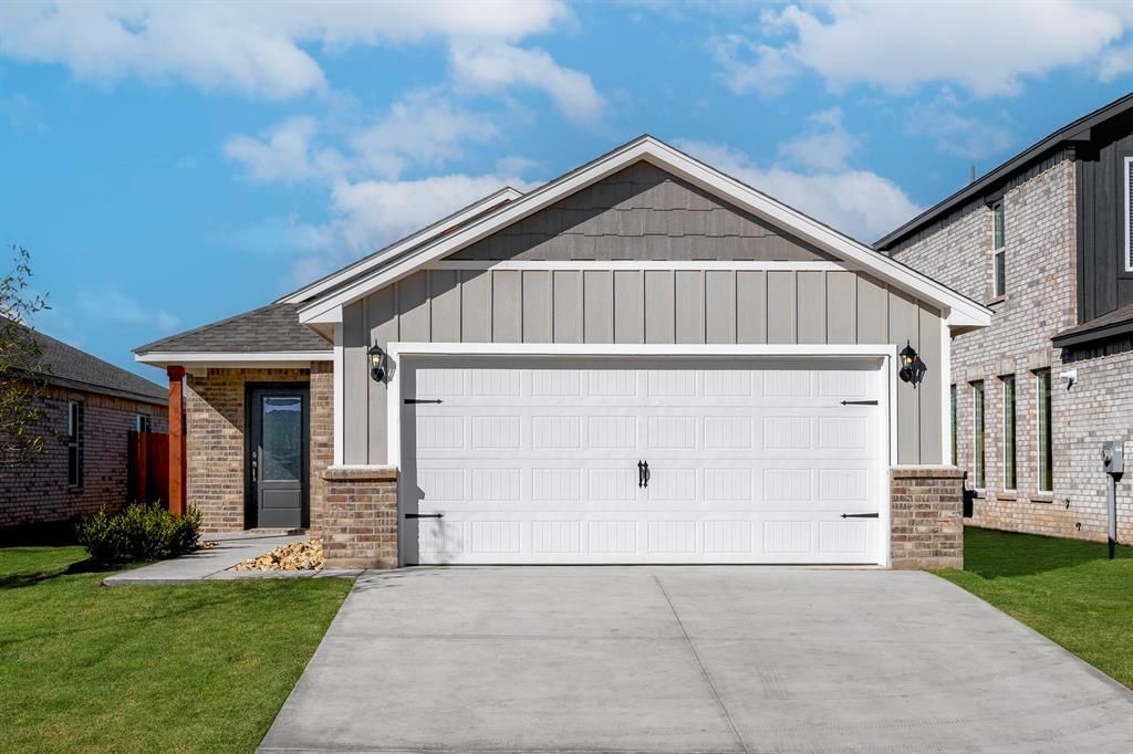 12716 Carrara Lane, Yukon, OK 73099 Main Photo
