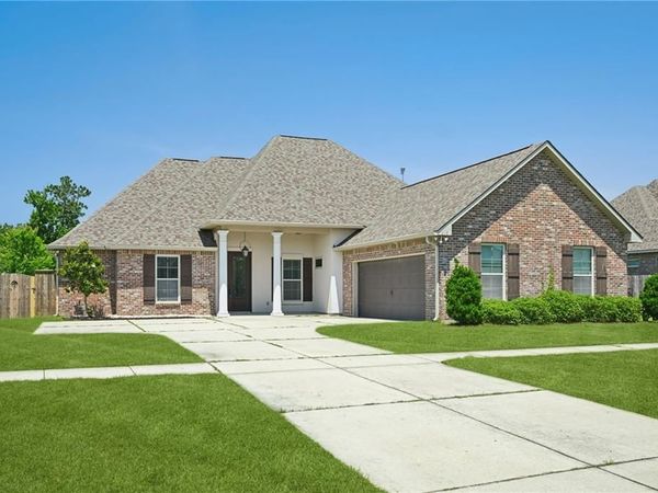 513 TUMBLE CREEK Drive, Madisonville, LA 70447