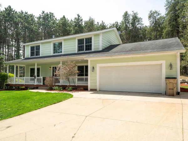 4530 Summit Forest Drive NE, Rockford, MI 49341