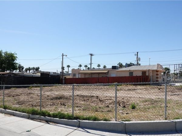 1712 Lewis Avenue, Las Vegas, NV 89101