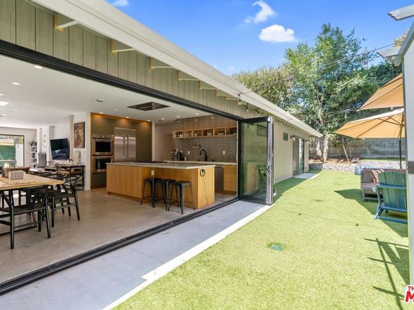 2820 Nichols Canyon Place, Los Angeles, CA 90046