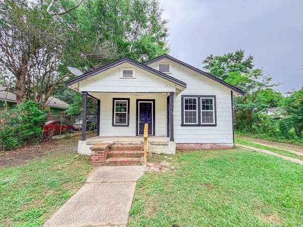 38 Flock Avenue, Mobile, AL 36610