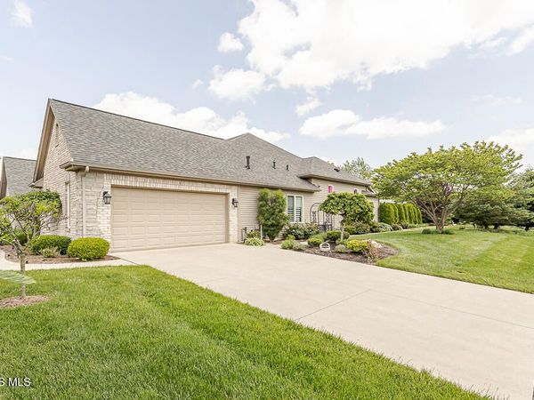 3935 Ravine Hollow Court, Maumee, OH 43537