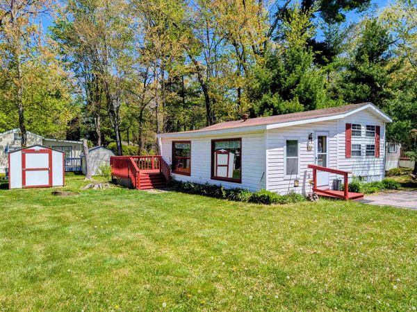 113 Wood Haven Drive, Unit 35, Wisconsin Dells, WI 53965
