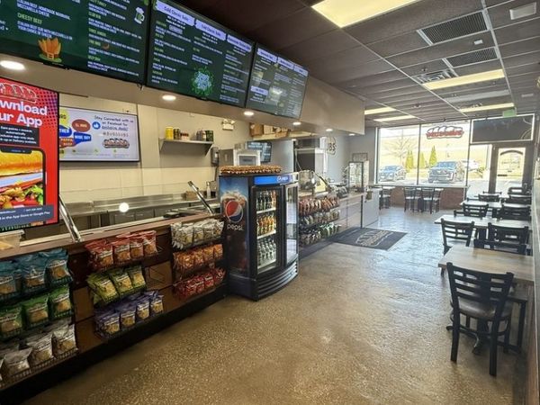 260 S Randall Road , Algonquin, IL 60102