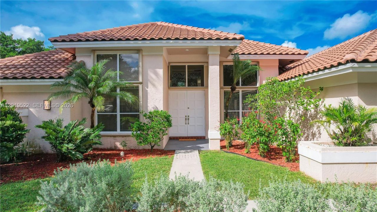 1256 S Manor Dr S , Weston, FL 33326 Photo