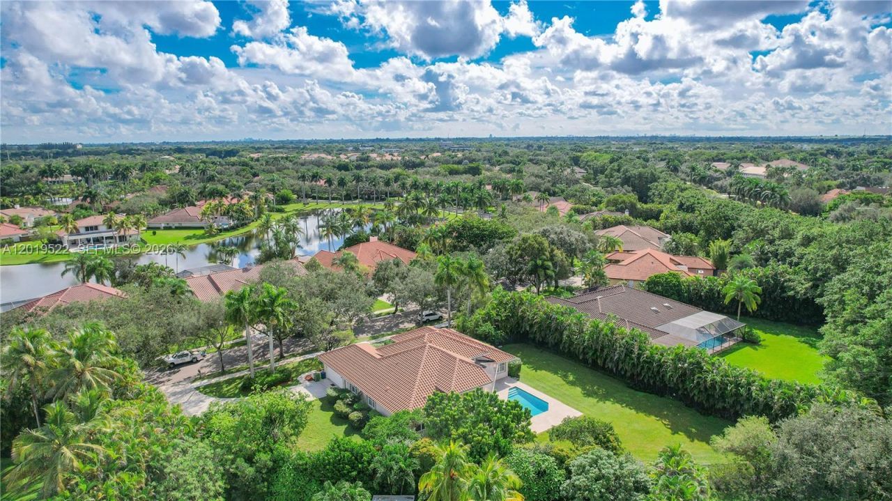 1256 S Manor Dr S , Weston, FL 33326 Photo