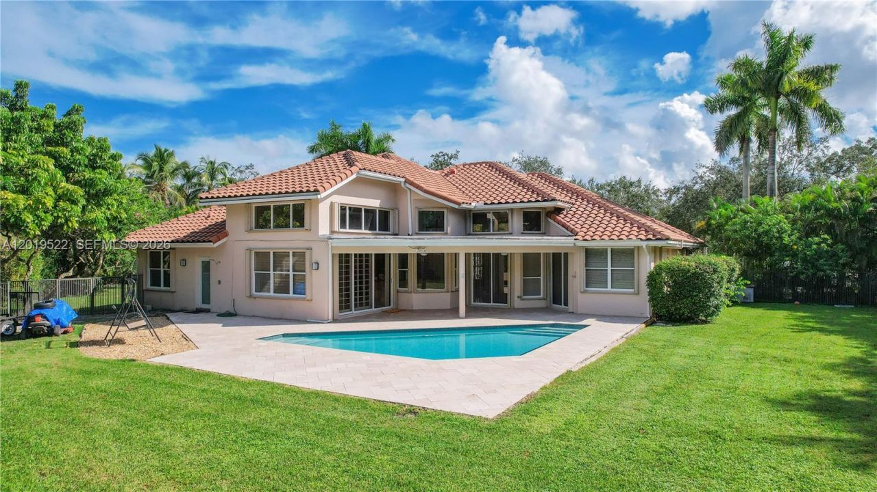 1256 S Manor Dr S , Weston, FL 33326 Photo
