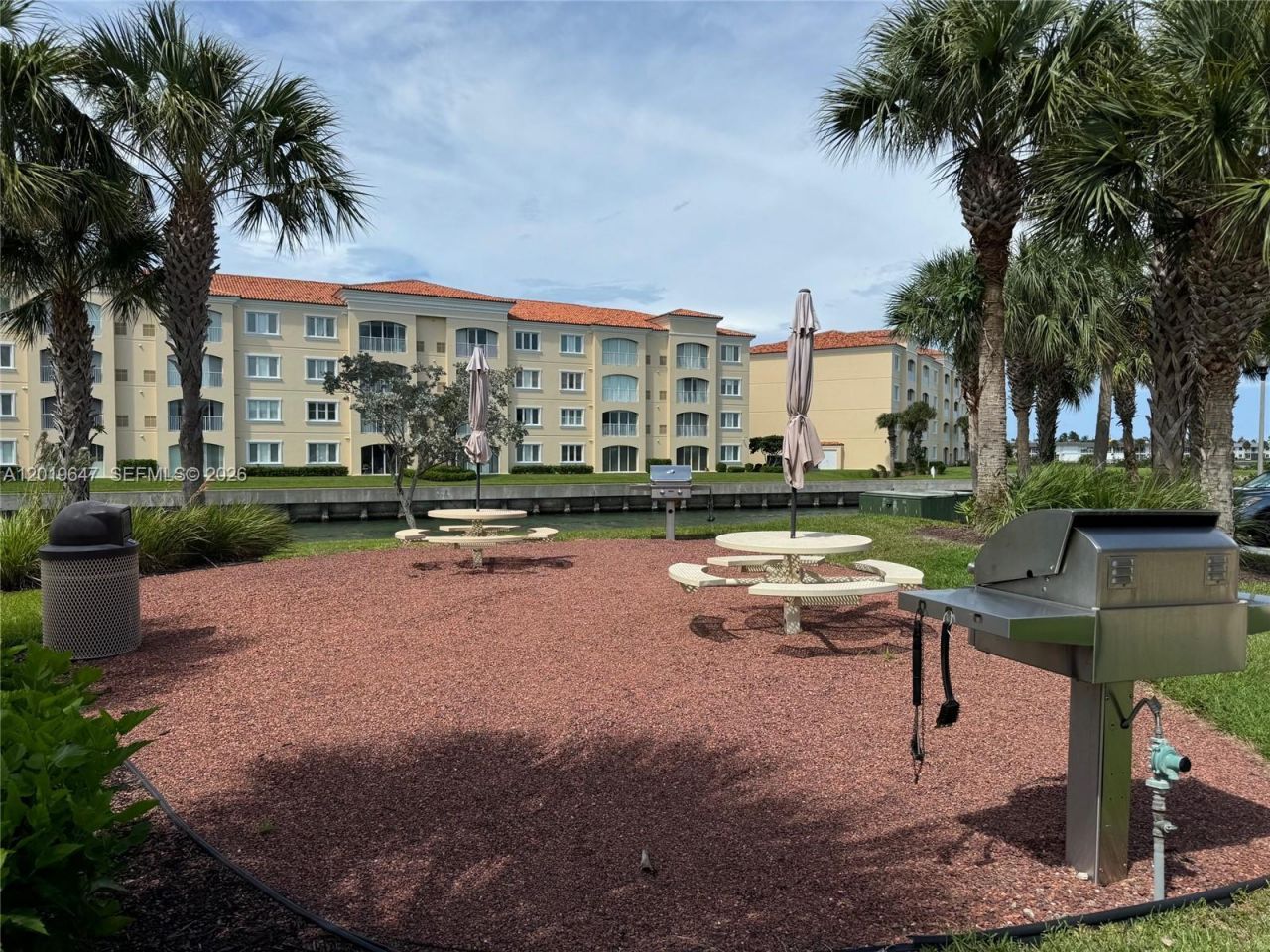 19 W Harbour Isle Dr W , Unit 103, Fort Pierce, FL 34949 Photo